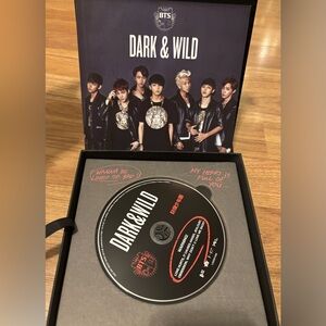 BTS Dark & Wild CD